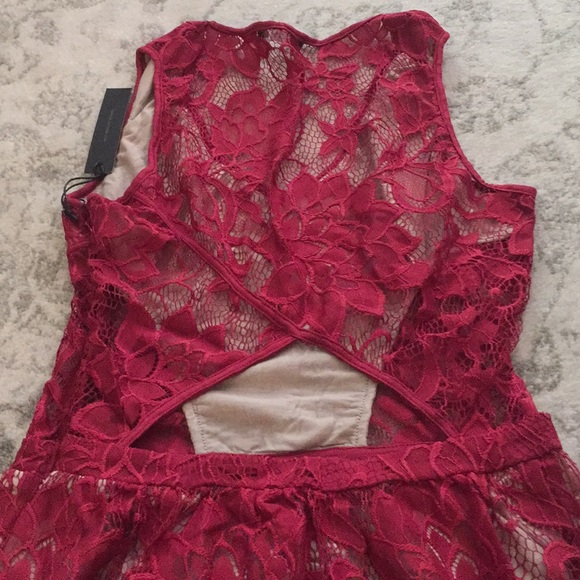 Tart lace red dress - Picture 5 of 5